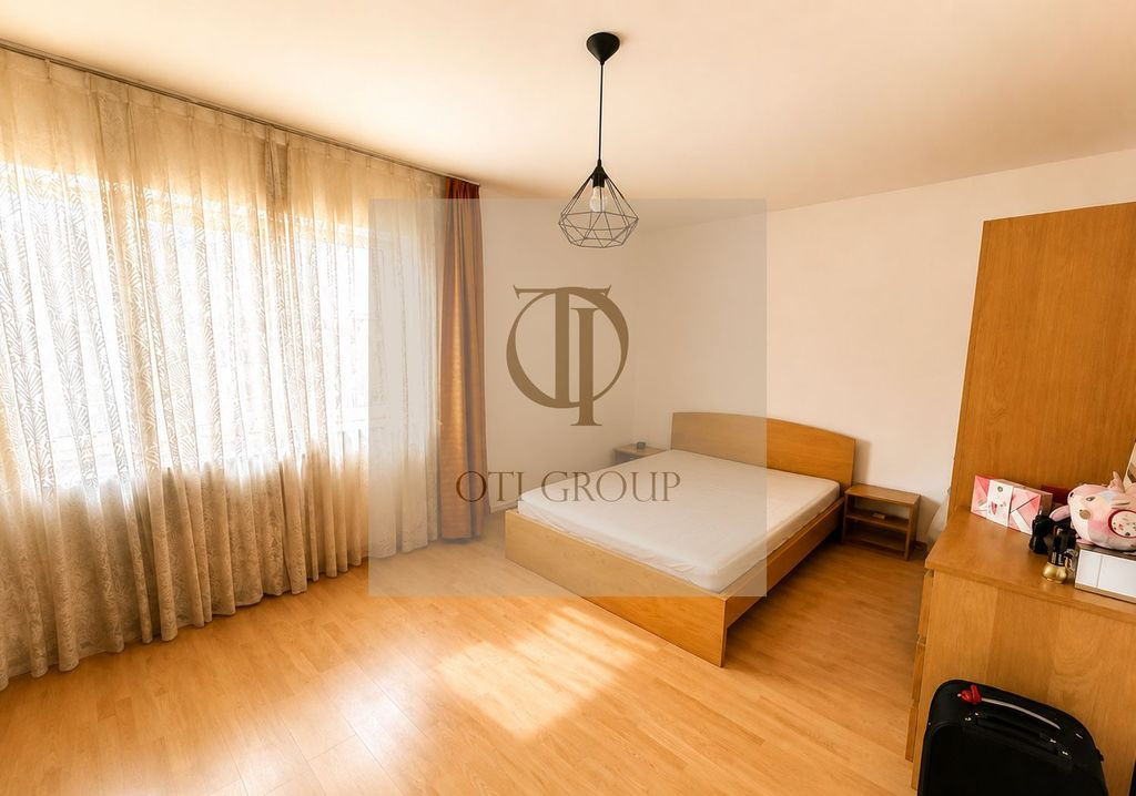 2 camere decomandate, etaj 2/4, zona Interservisan - Take...