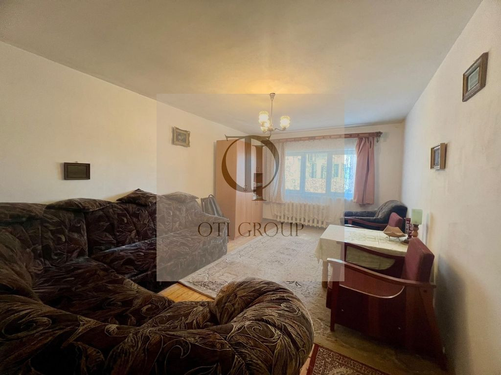 3 camere, Piața Zorilor, 67 mp utili, 2 balcoane, etaj i...