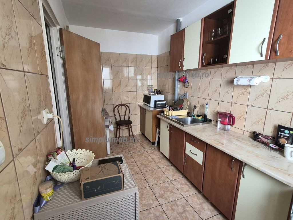 Apartament 3 camere renovat | Centrală proprie | Mega Ma...