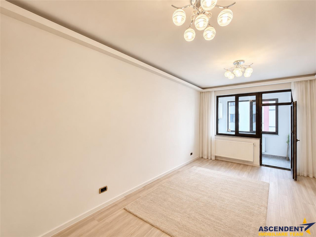 Compozitie generoasa, loc parcare, boxa, Isaran Residence, T