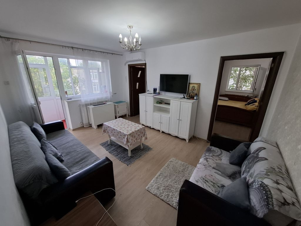 Apartament 3 camere zona Brătianu