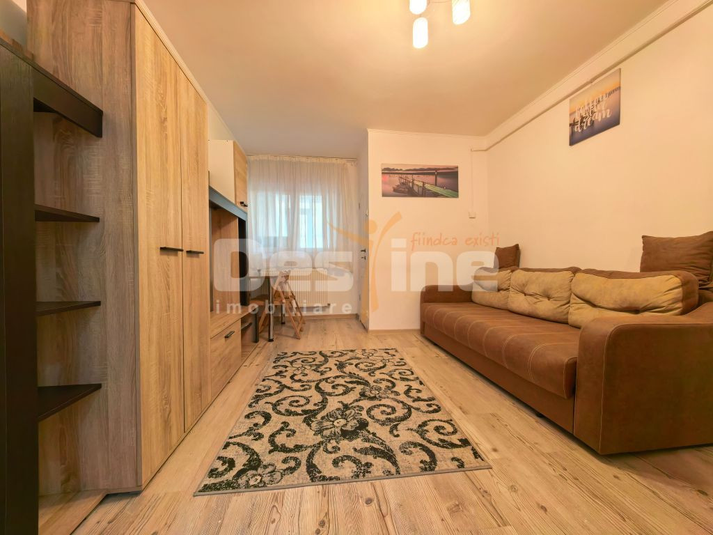 Garsonieră renovată mobilată 23 mp balcon CT parter mu...