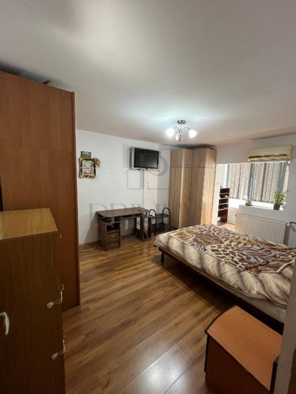 SAGULUI - APARTAMENT 1 CAMERA - mobilat, utilat, etaj interm