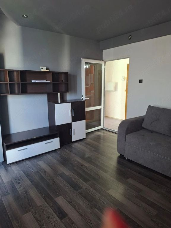 De inchiriat apartament cu o camera, I. C. Frimu, et. 4/4...