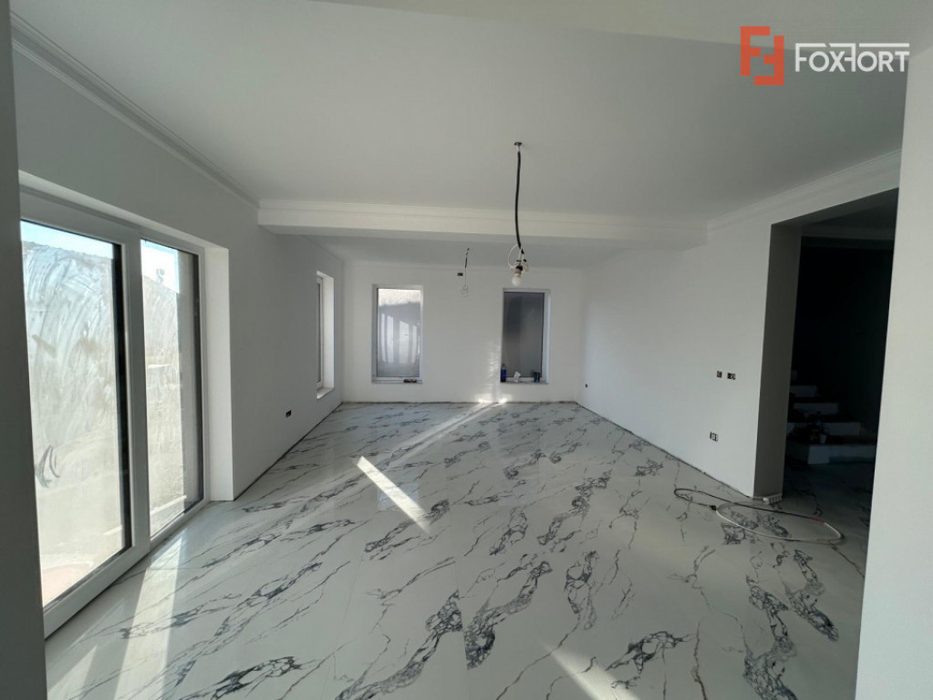 Casa Giarmata la gri cu toate utilitatile - ID V5615