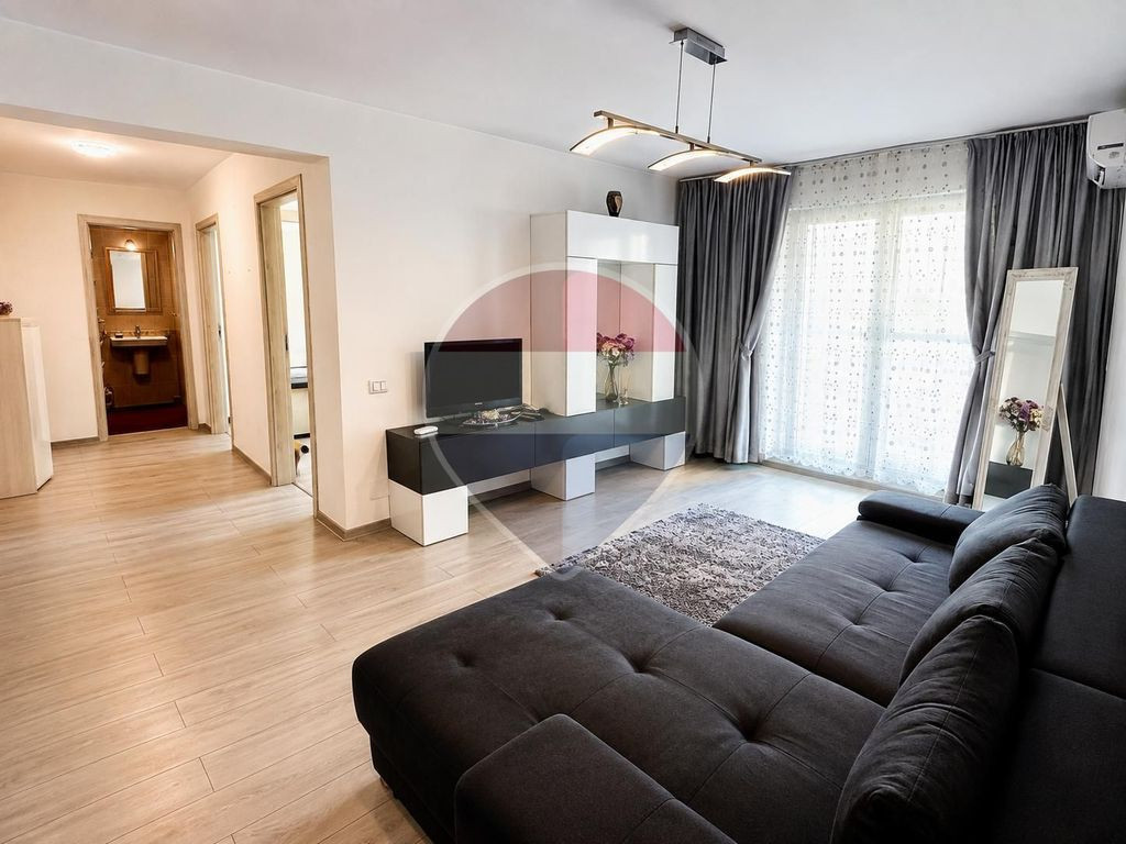 Apartament cu 2 camere decomandat,mobilat si utilat.Milit...