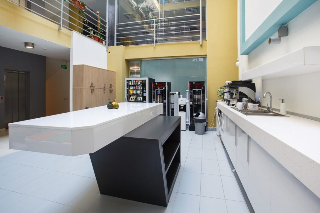 Spațiu comercial tip insula de inchiriat în zona Centrala
