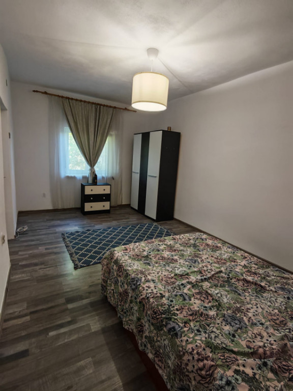 Casa de vanzare, 43 mp, teren 405 mp, Filiasi