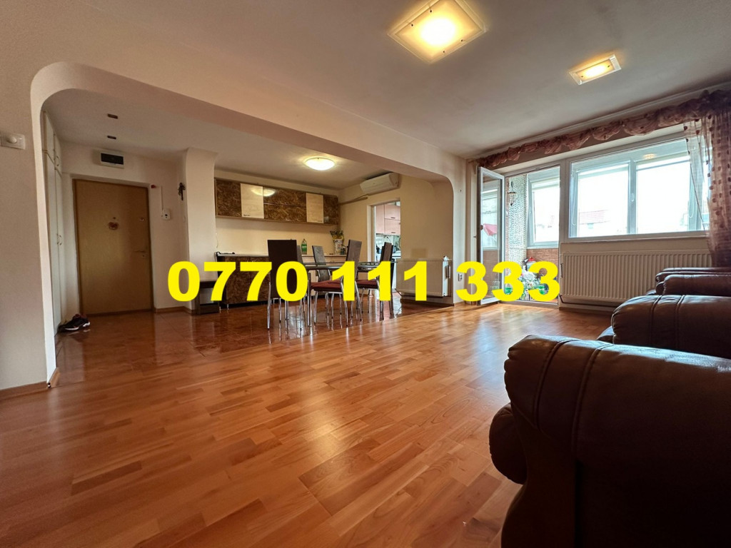 Apartament 3 camere, Zona Calarasilor.