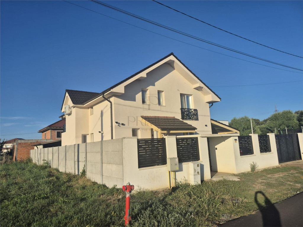 Casa individuala in GHIRODA ,vatra satului