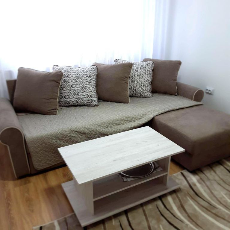De inchiriat apartament cu 2 camere Micro 19, etaj 1, 350...