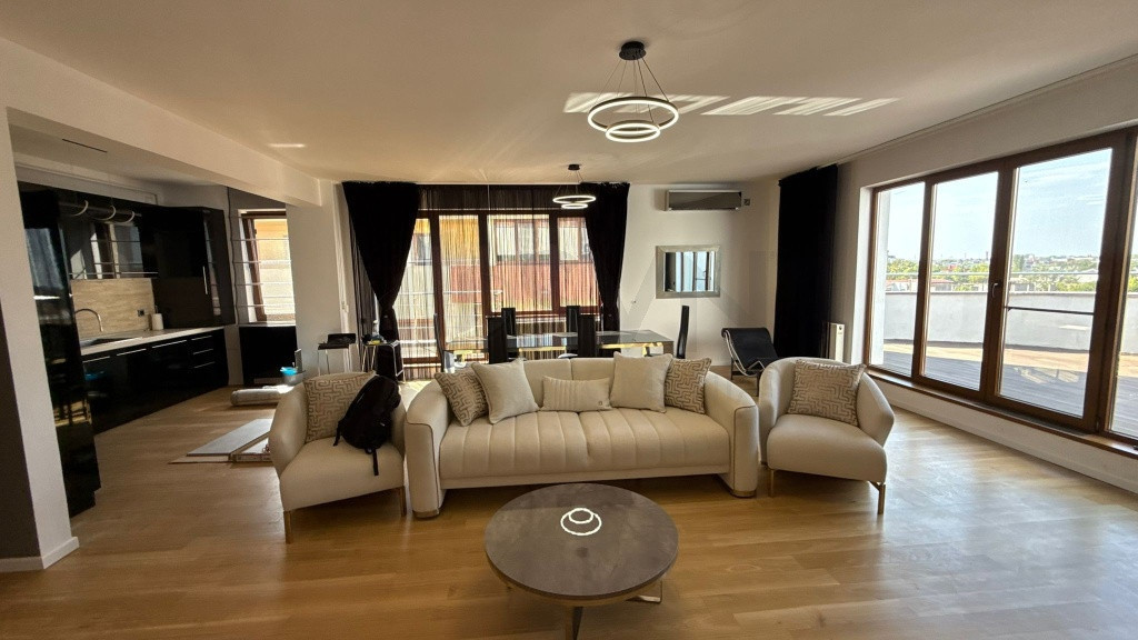 Penthouse 3 camere | Parcare I View HerДѓstrДѓu вЂ?...