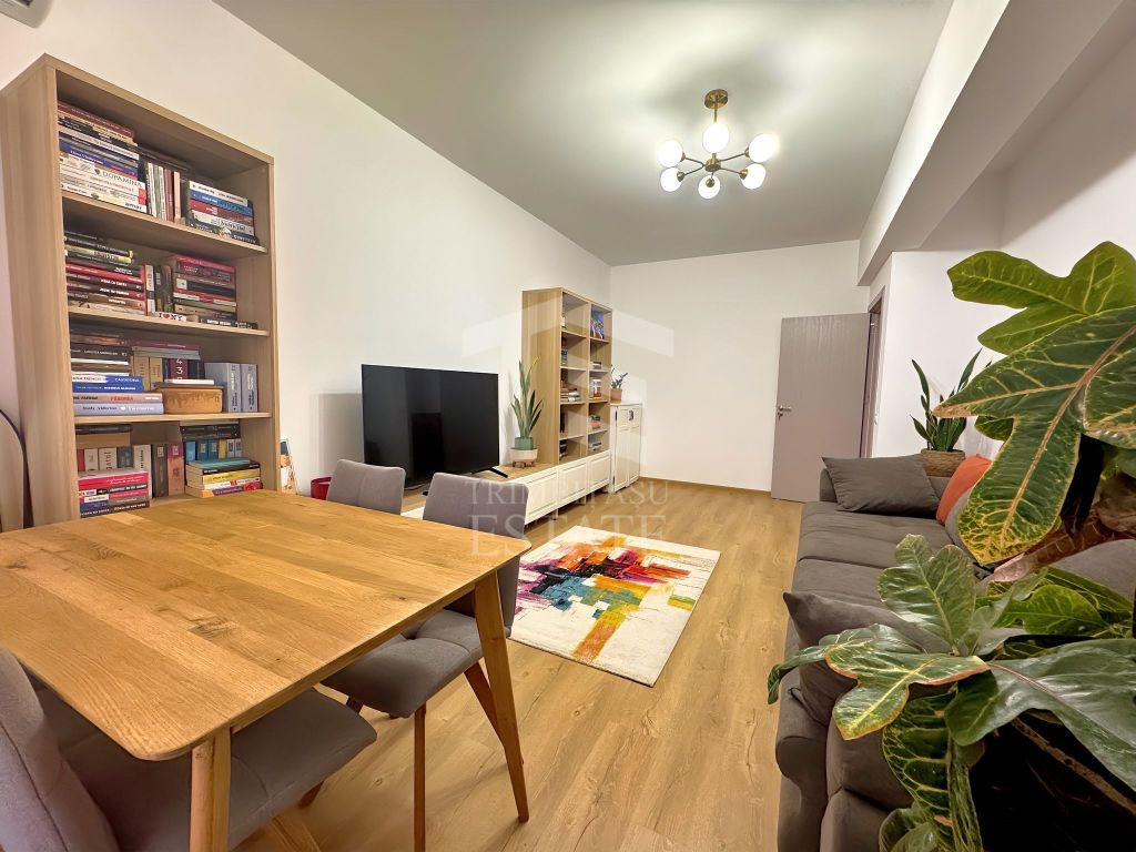 2 camere decomandat | 68 mp cu terasa | Mobilat și utila...