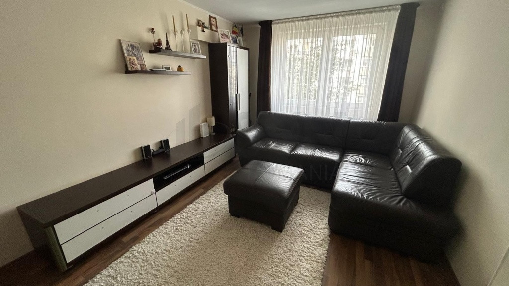 Apartament 2 camere Crangasi - Loc de parcare