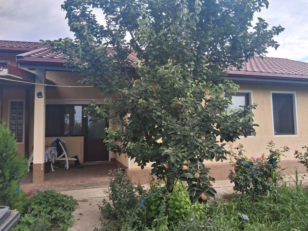 Casa Vânători, 140 mp, teren 1550 mp, toate utilitățile