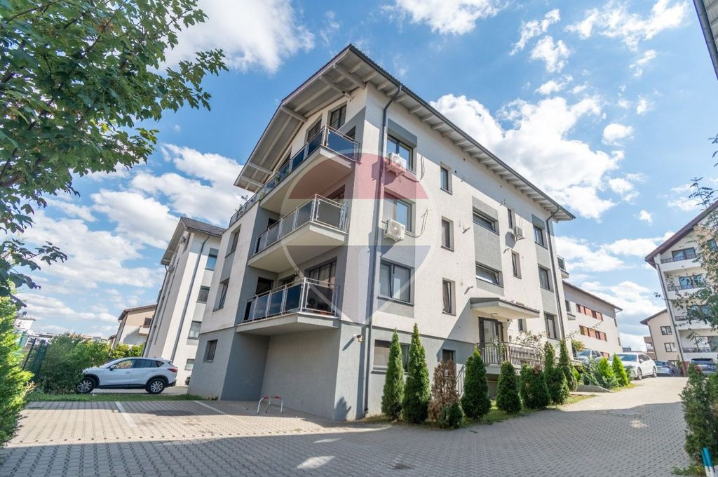 Apartament de vanzare - Buna Ziua - 3 camere - loc de par...