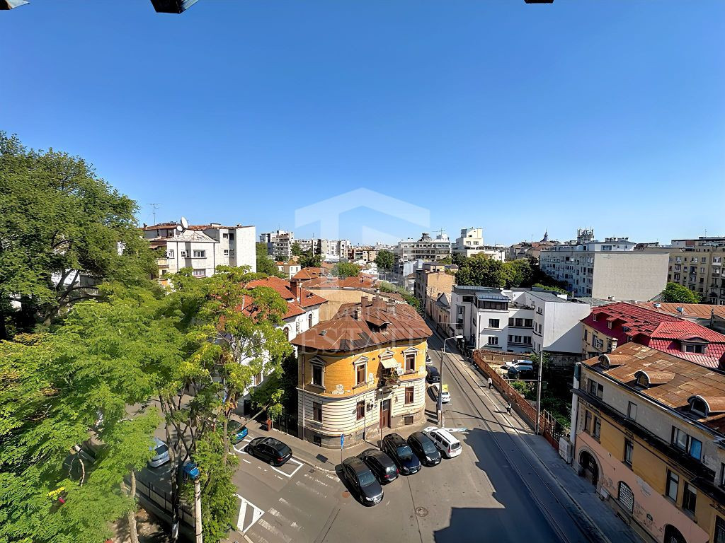 4 camere semidecomandat | 112 mp cu balcoane | Cismigiu