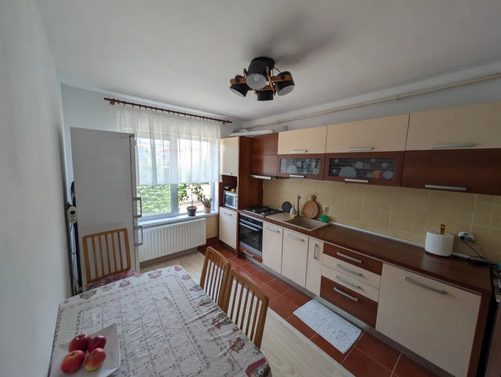 Apartament 3 camere 78 mp +terasa 8 mp + parcare Floresti zo