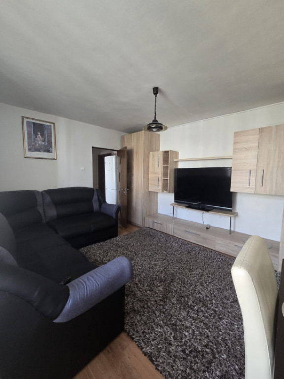 Apartament cu 3 camere, 74 mp, zona Central