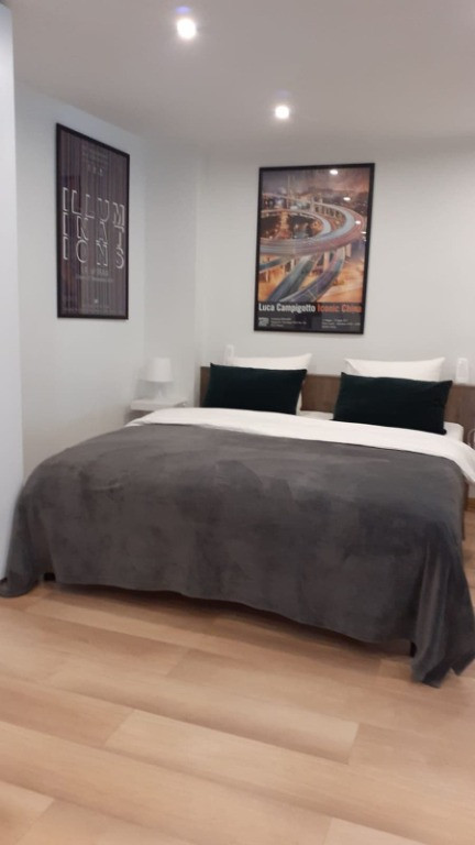 Garsoniera in mijlocul actiunii !!-Centrul Istoric Brasov
