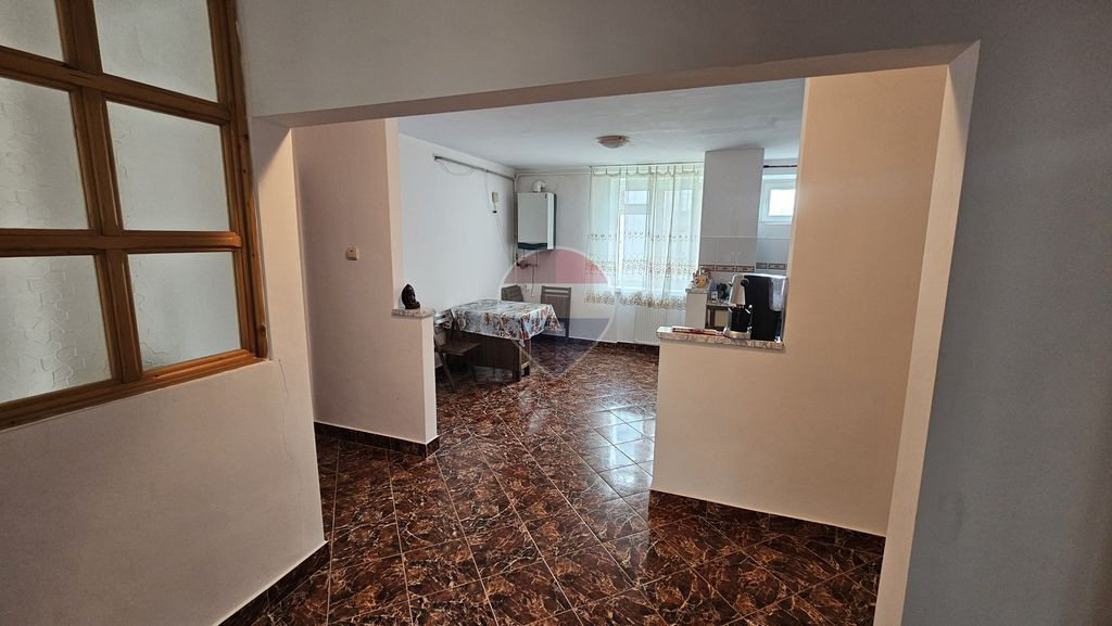 Apartament 3 camere | Calea Romanului | Piatra-Neamț