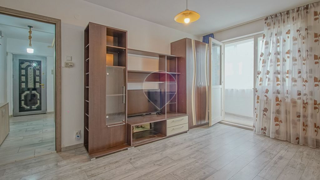 Apartament cu 2 camere de vânzare în zona Electroprecizia