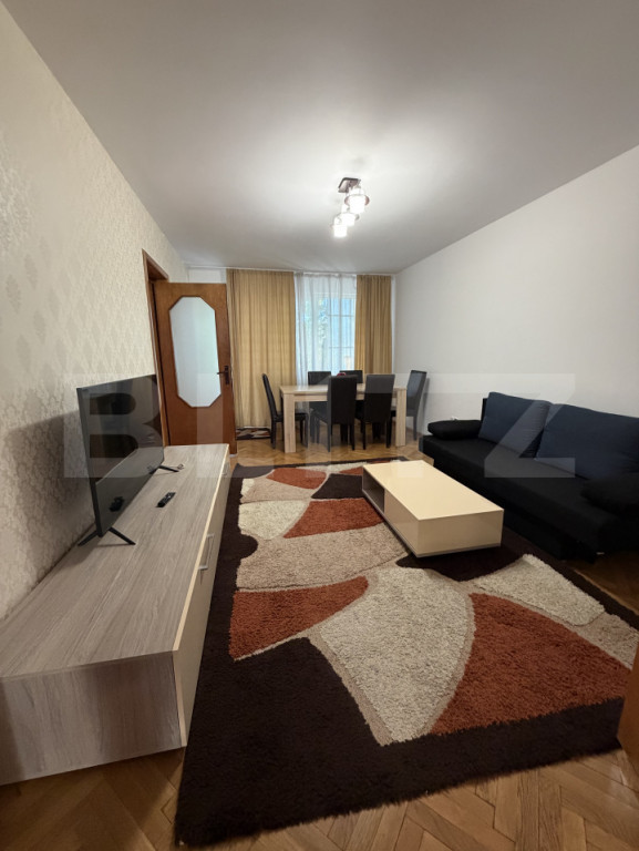 Apartament cu 4 camere, 78 mp, zona Cornișa