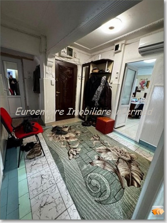 Apartament 2 camere decomandate zona KM 4-5