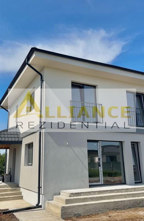 Oferte Diverse - casa cu mansarda, 4 camere, 237 mp teren