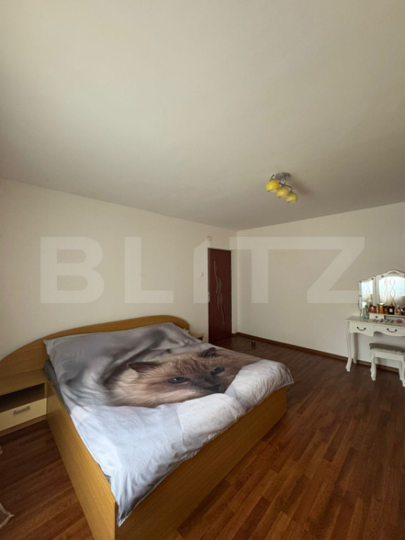 Apartament 3 camere, 72 mp, mobilat și utilat, zona Blocuri