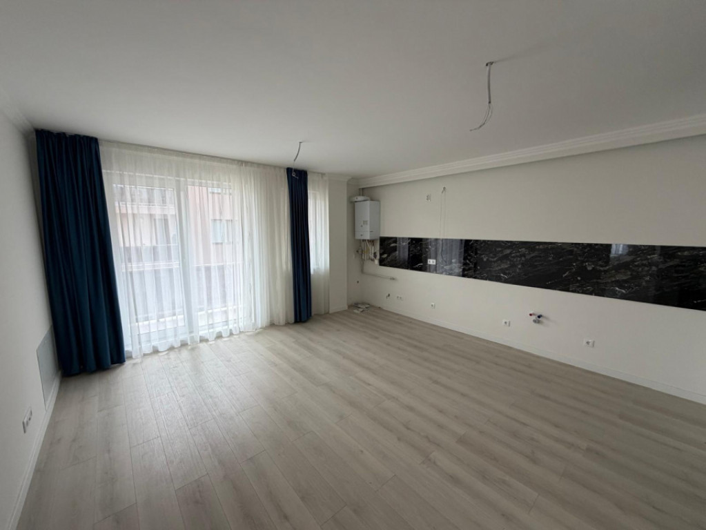 Apartament 3 camere, 72 mp, Sub Cetate