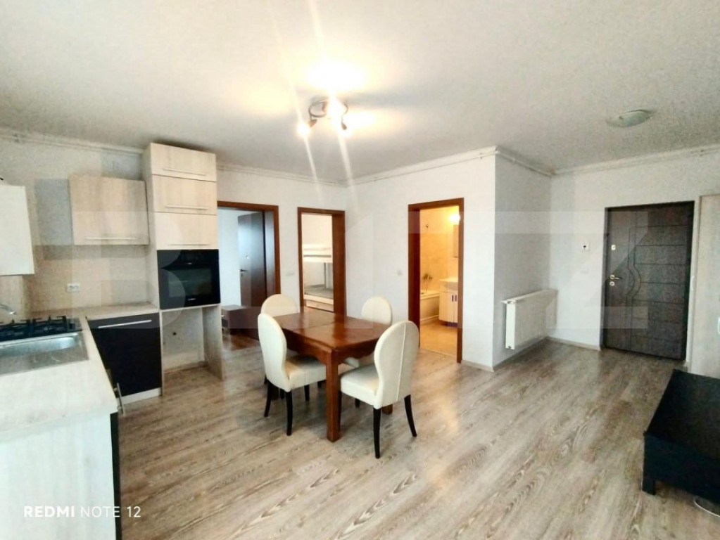 Apartament cu 3 camere \| Etaj 5 \| Lift \| Parcare Cartier