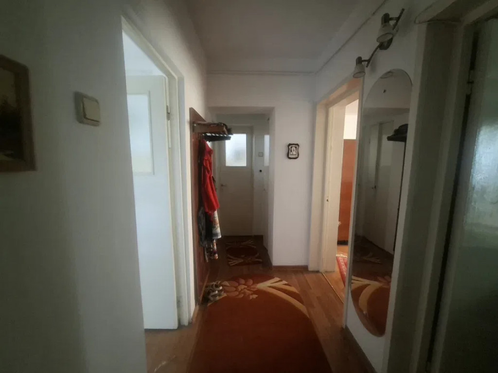 Apartament Cu 2 Camere Decomandate Zona George Enescu - Nordic