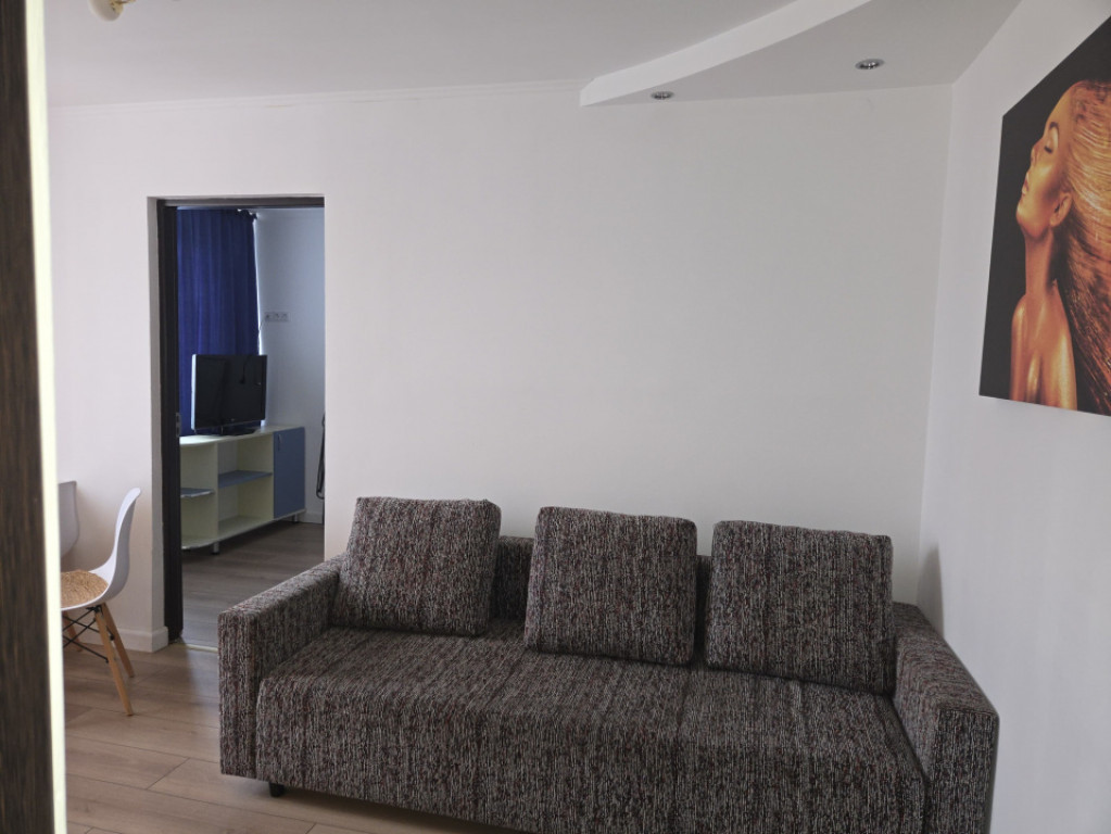 Apartament cu 2 camere, 33 mp, zona Central
