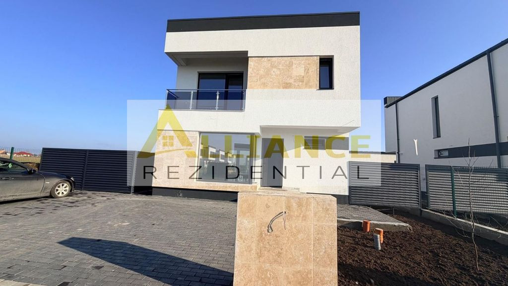 Casa individuala 4 camere 3 bai | Comuna Berceni | Teren...