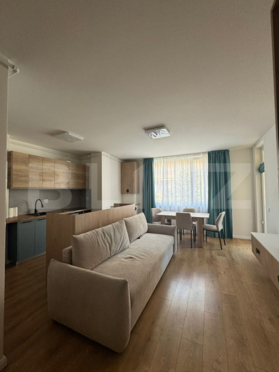 Apartament 3 camere, 65 mp, parcare, zona Plopilor
