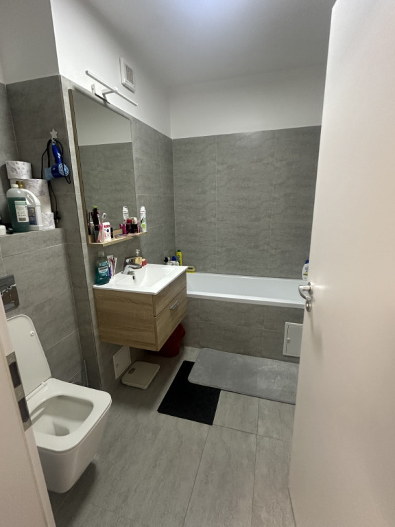 Vand apartament 3 camere Tomis Park