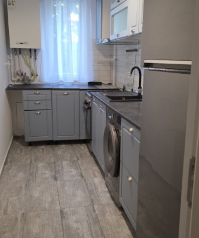Apartament 2 camere semidcomandat 62 mp zona Abatorului, Flo