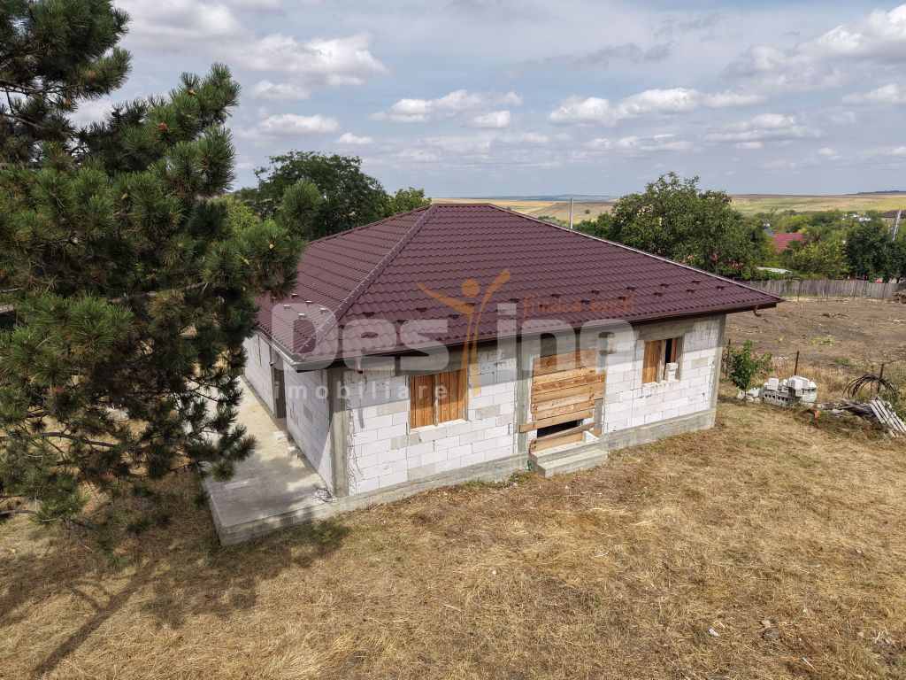 Casa individuala Horlesti 87mp 2 dormitoare + 500mp teren