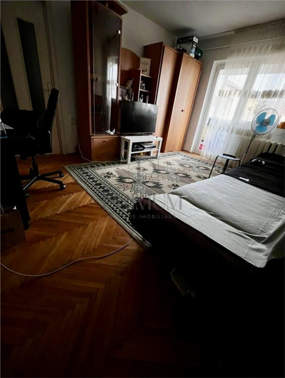Olimpia, apartament 2 camere, semidecomandat, bloc izolat