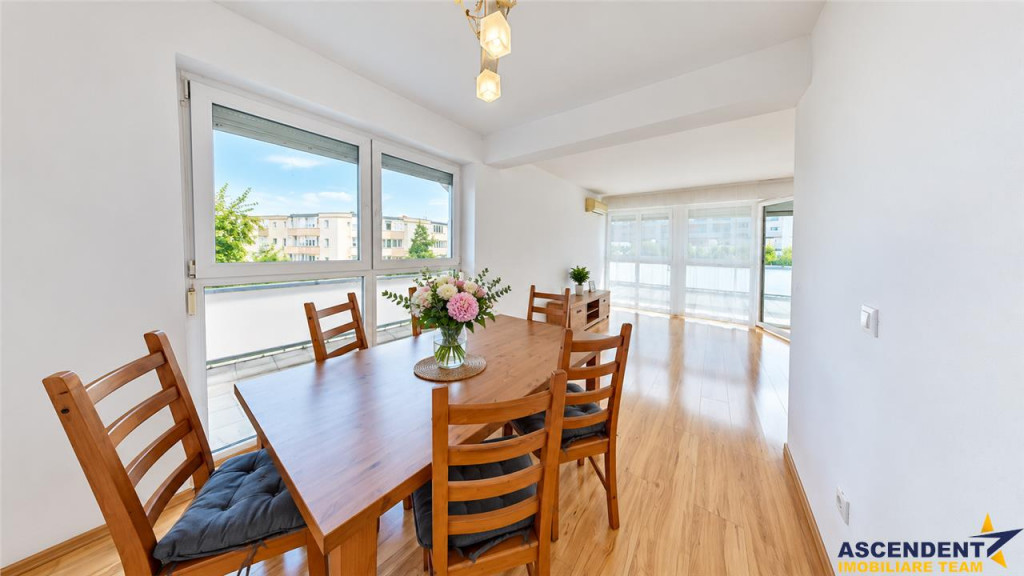 COMISION 0! Apartament 3 camere Avantgarden3. 2 locuri de...