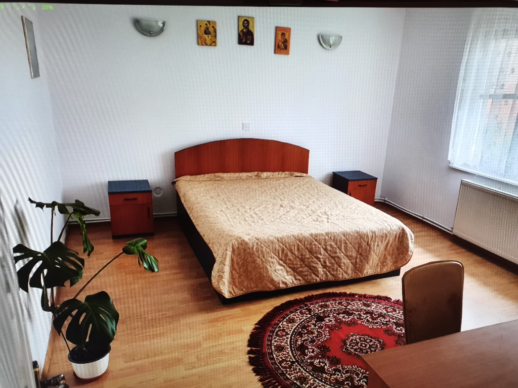 Apartament de inchiriat etaj casa particulara cu intrare separata