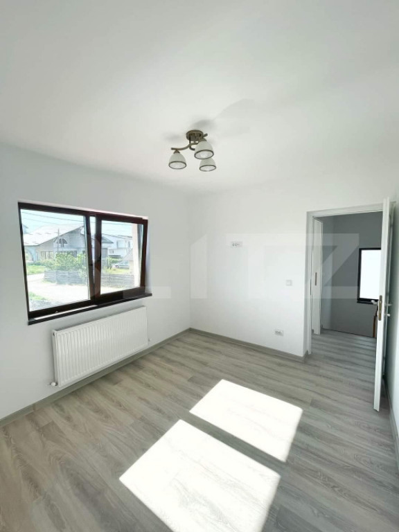 Casă 3 camere, 93 mp, zona Ciurbesti