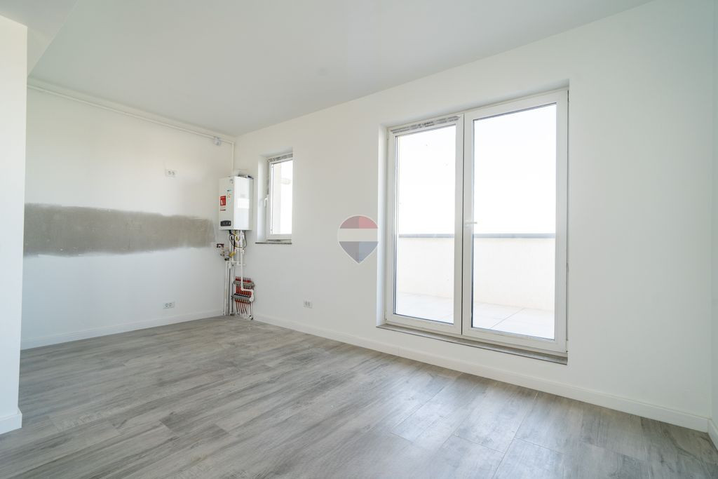 De vanzare Penthouse 3 camere - Terasa 37 mp, incalzire i...