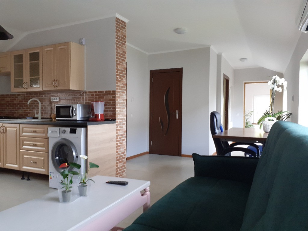 Studio modern, intrare separată, Năvodari cu toate utilitățile incluse