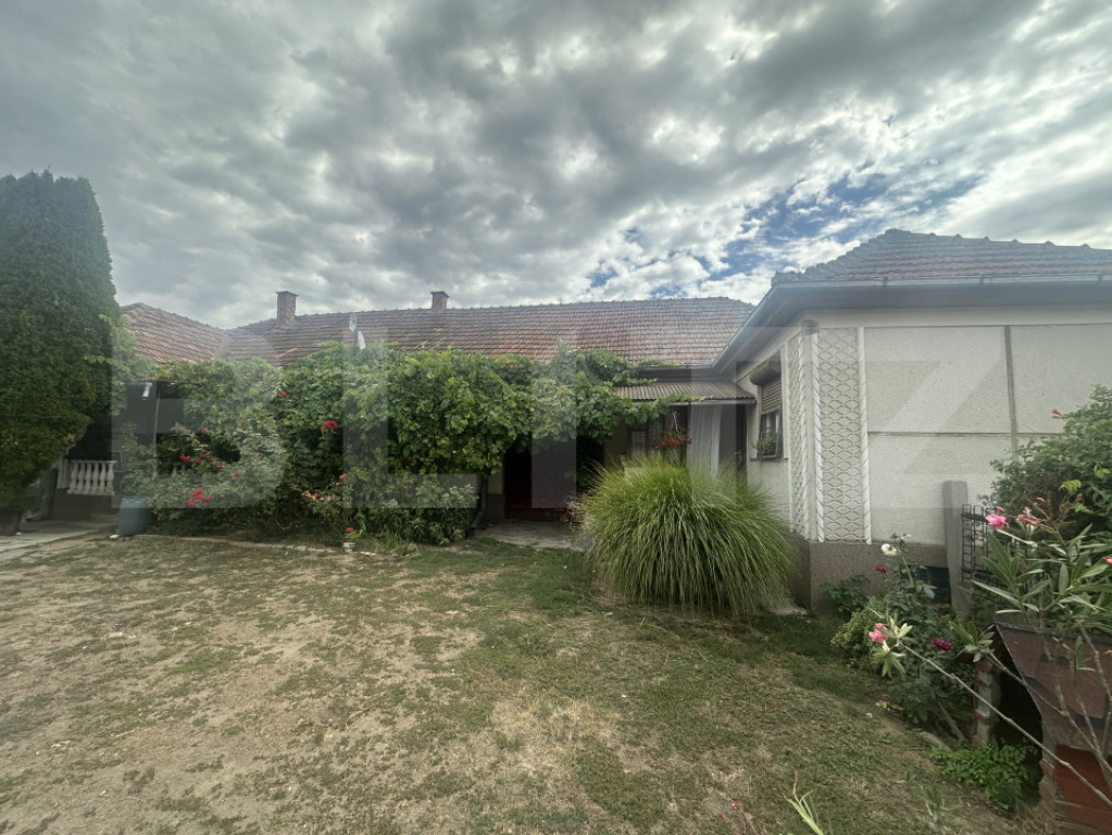 Casă de vânzare, 202 mp, teren 1.178 mp, zona Petin