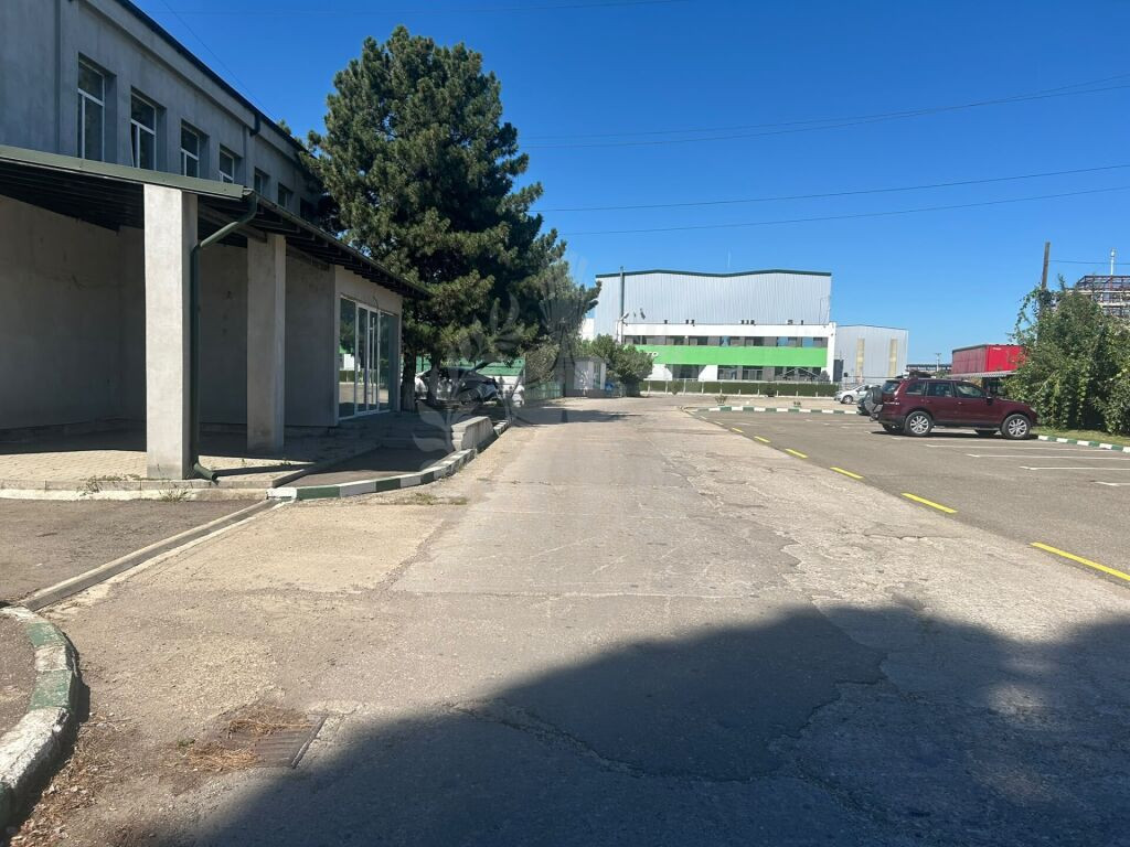 SPATIU COMERCIAL//CANTINA// FOSTA FABRICA DE CARAMIDA