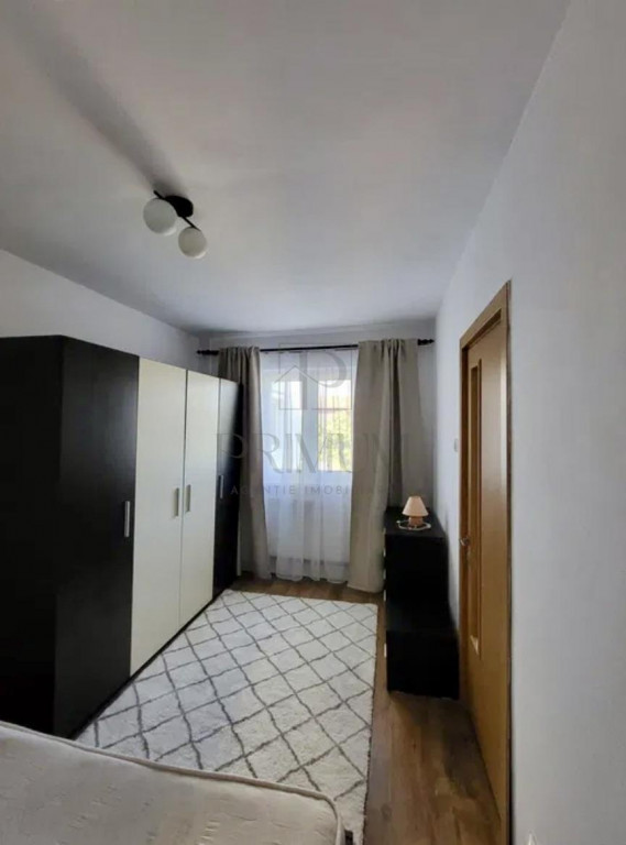 Olimpia, apartament 2 camere, semidecomandat, bloc izolat