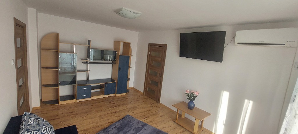 De inchiriat Apartament 2 cam Gara de Nord P. Victoriei Cal. Grivitei