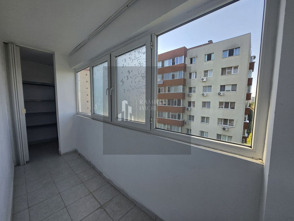 Apartament 2 camere 55mp - bd. Alexandru Obregia - Bercen...